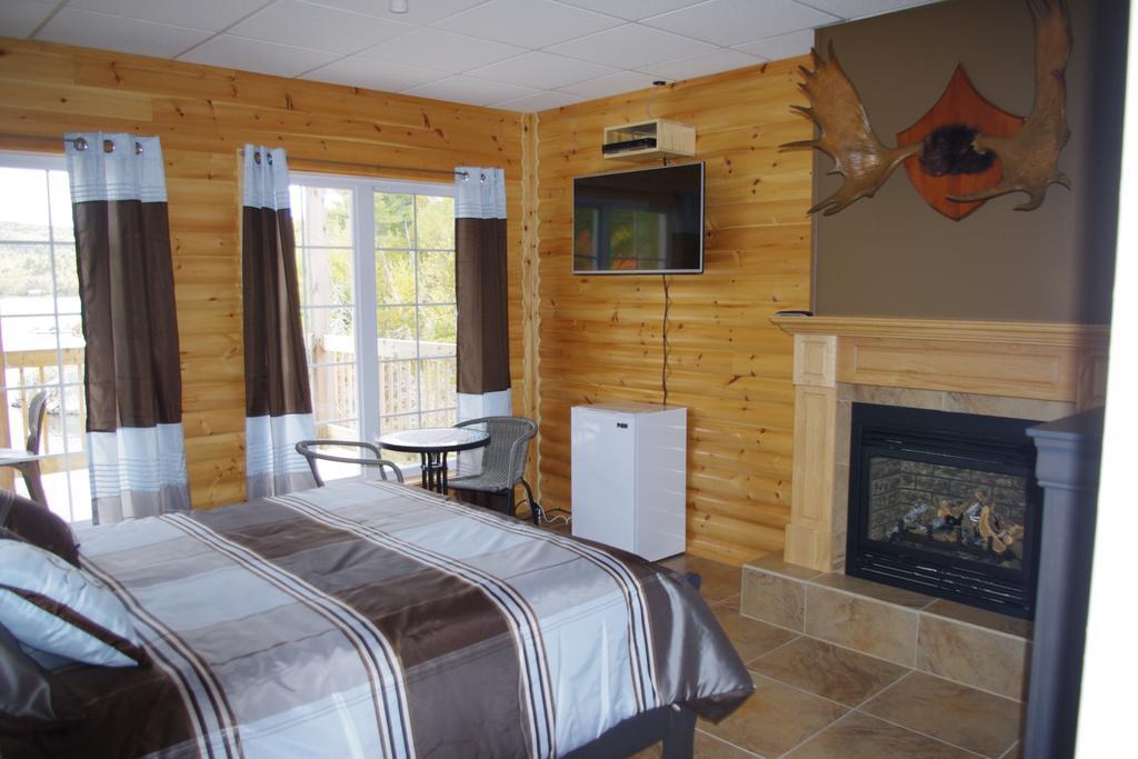 Auberge La Taniere تادوساك الغرفة الصورة