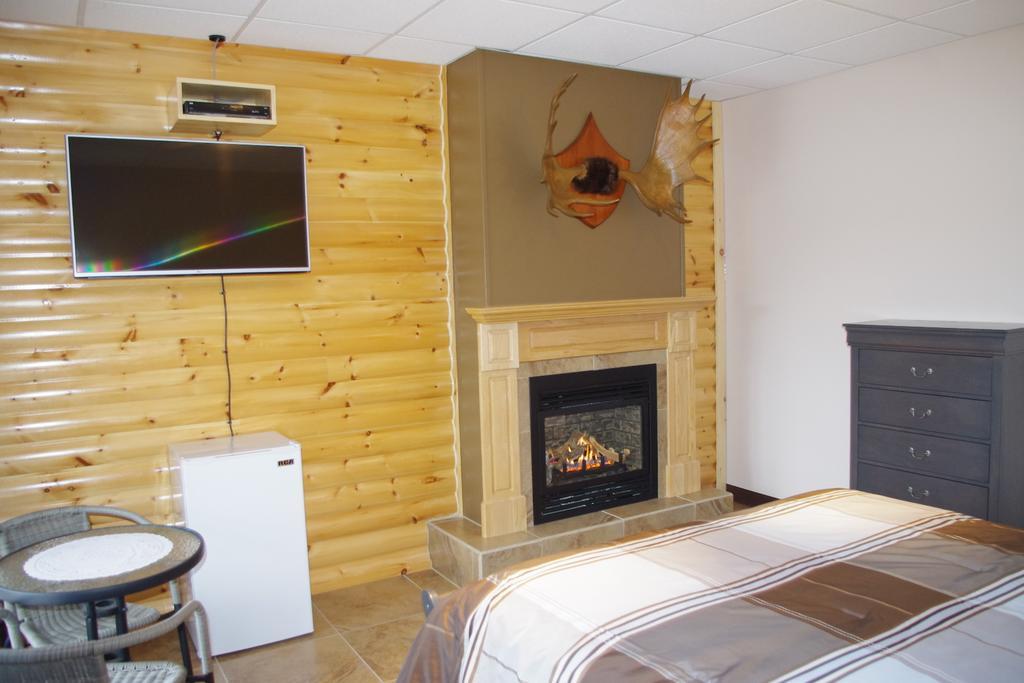 Auberge La Taniere تادوساك الغرفة الصورة